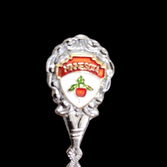 Three Vintage Minnesota souvenir spoons - Picture 2 of 10